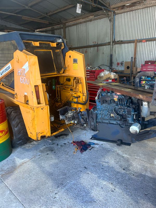 Cylinder rebuild bench